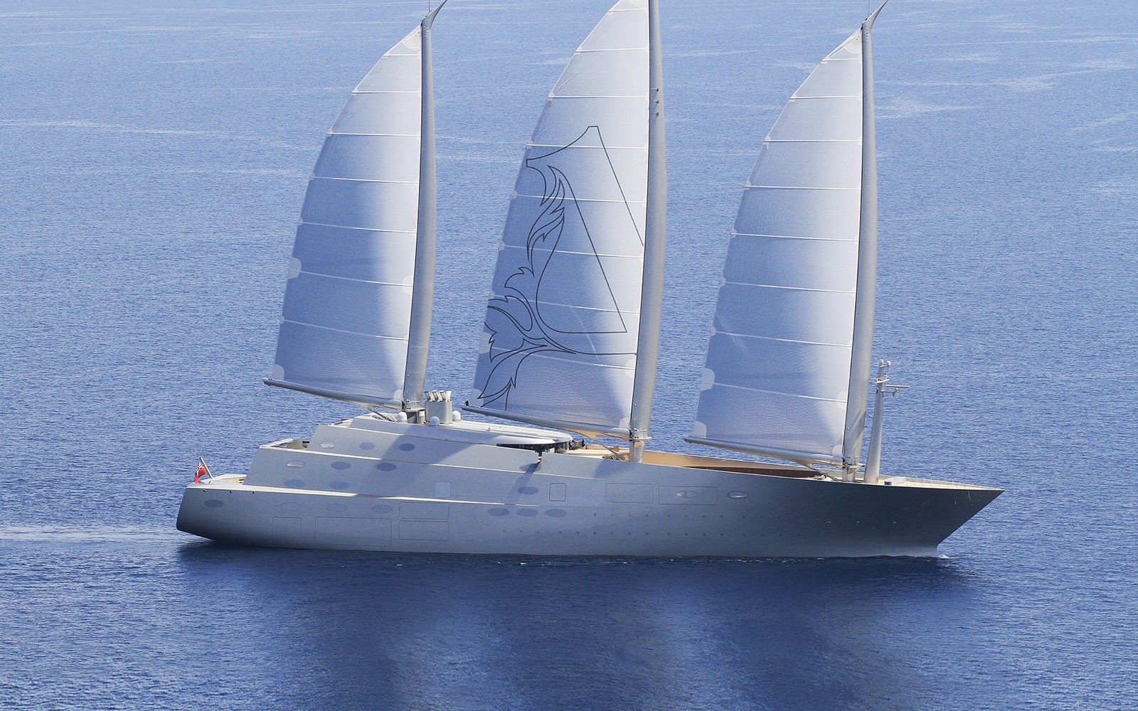 sailing yacht a crew size